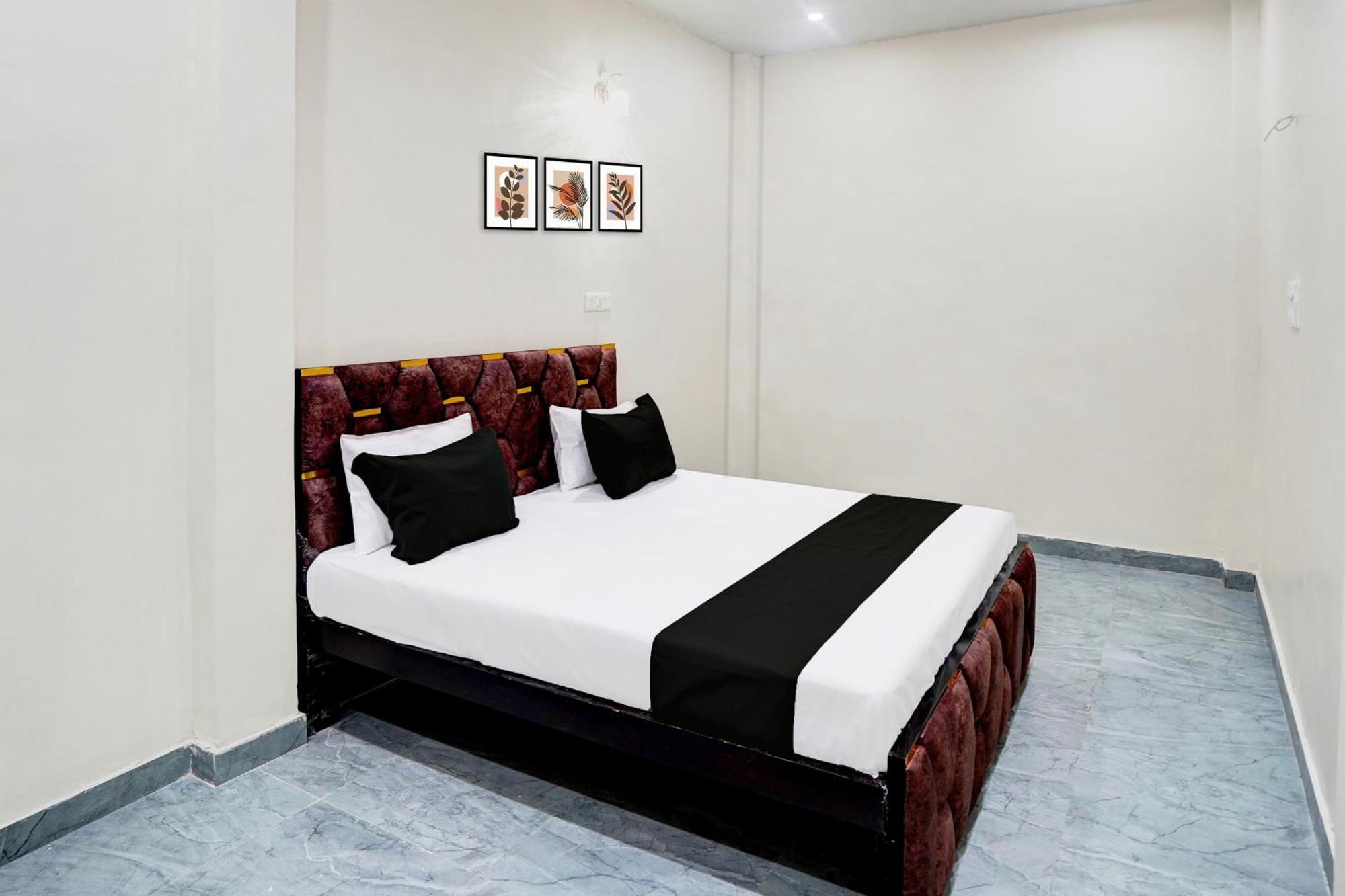 Hotel O Laxmi Guest House Varanasi Exterior photo